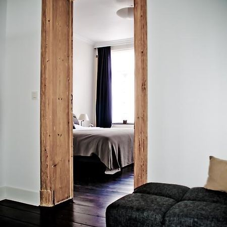 House Ninety Guesthouse Ixelles ภายนอก รูปภาพ